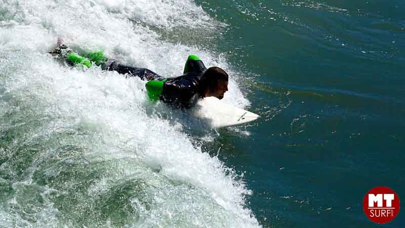 Hire a surf board and take to the waters of Mount Maunganui, one of the best loved beach breaks in the Bay of Plenty.